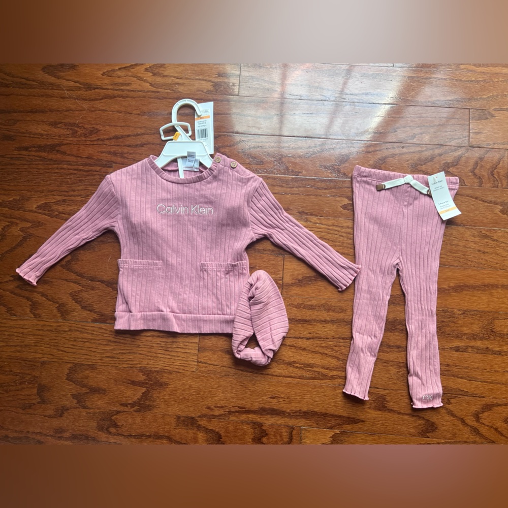 Calvin Klein Dusty Pink Ribbed 3-Piece Baby Set